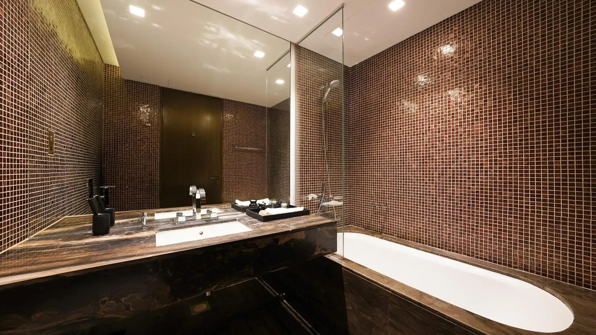Luxurious Apartment With Panoramic Views At Dubai Marina