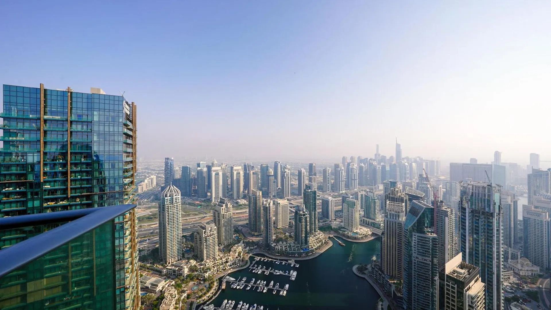 Luxurious Apartment With Panoramic Views At Dubai Marina 0*,  United Arab Emirates