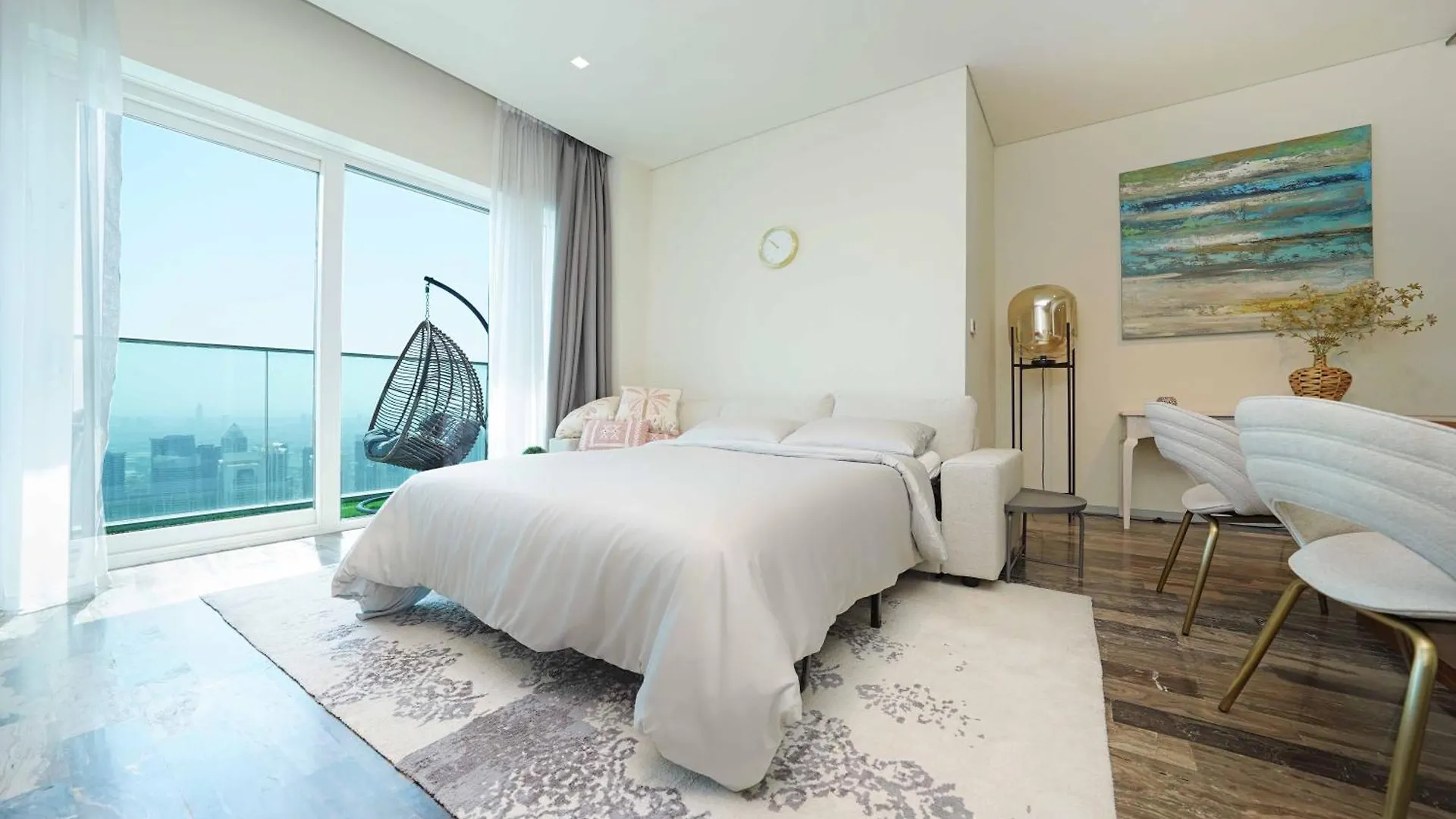 Luxurious Apartment With Panoramic Views At Dubai Marina